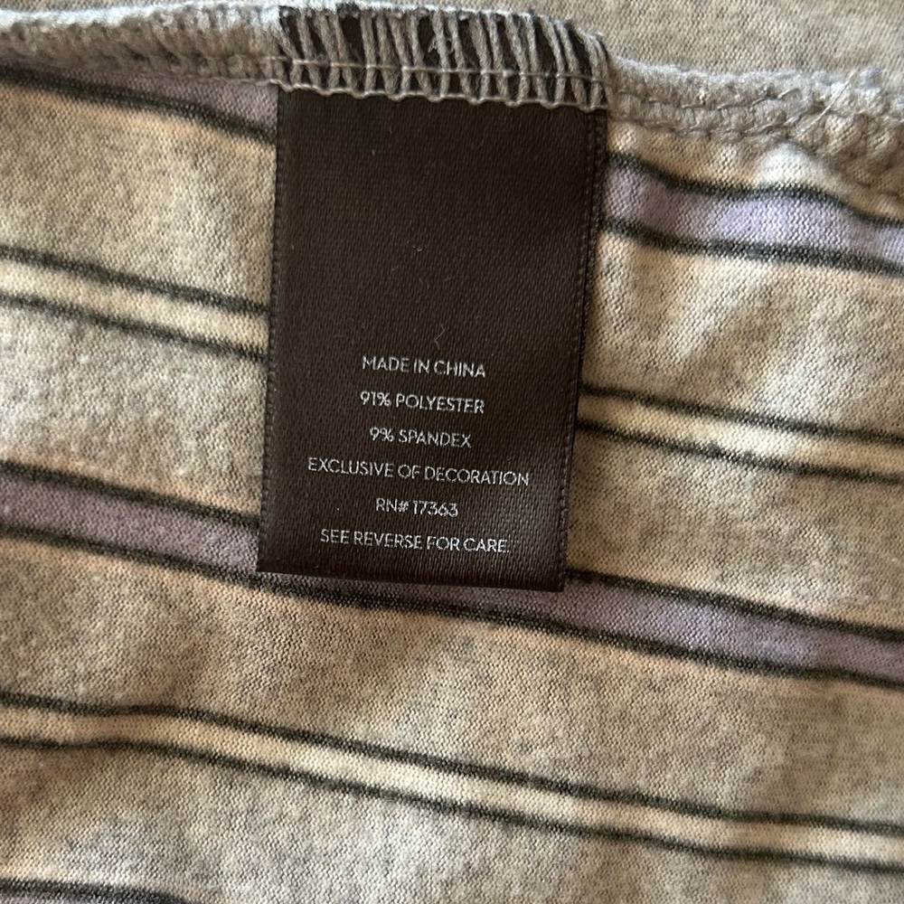 Simply Vera gray and purple striped classic pajamas (M). - Picture 8 of 8